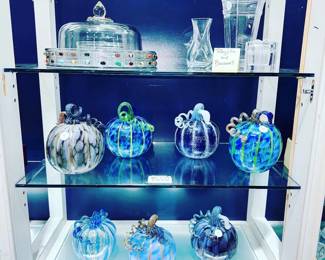Tiffany & Co, Baccarat, Glass Pumpkins & Cake Plate Orlando Estate Auction
