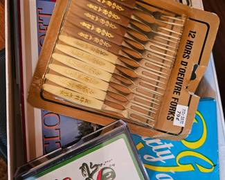 Nifty Nostalgia & Rad Relics