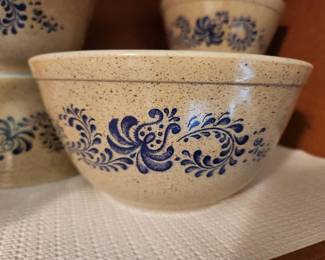 Pyrex - Heritage Pattern