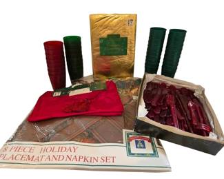 Vintage Christmas Placemats, Napkins, Flatware, More Servingware