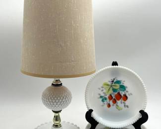 119 HobnailBedsideHobnailMilkGlassLampandBeadedRimPaintedPlates