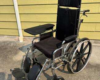 92 MedlineExcelReclinerWheelchair