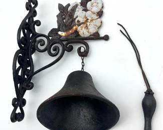 58 CharmingRusticCastIronWallMountDinnerBell