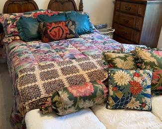 Full size bed
