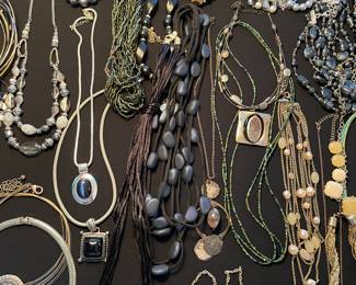 Costume jewelry 