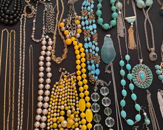 Costume jewelry 