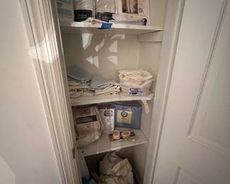 Assortment if linens 