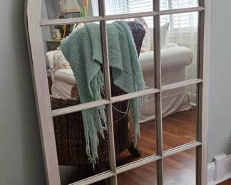 Large wooden framed arch mirror
Approx 57h x 33w