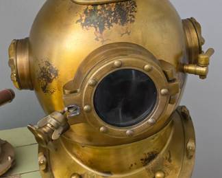 Reproduction divers helmet 