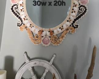 Round wall shell mirror 30 x 20