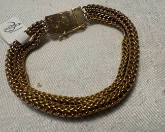 18K Gold Clasp Bracelet