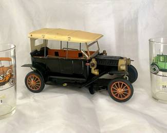407 Vtg. Ford Memorabilia