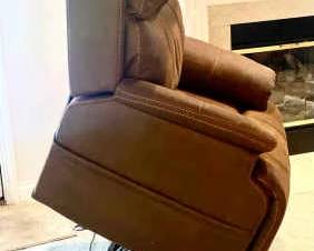 305 Brown Lift Recliner