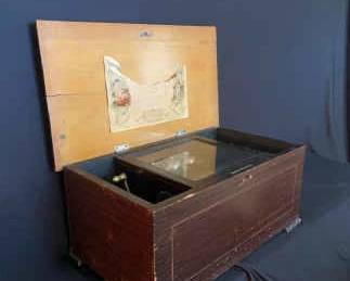 713 Atq. Swiss Cylinder Music Box