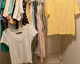 558 Womens Casual Wear