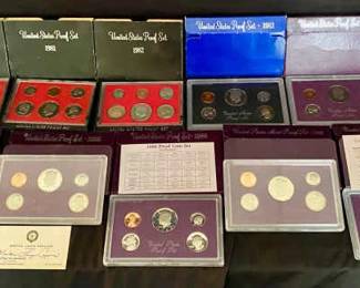 577 1980s U.S. Mint Proof Sets