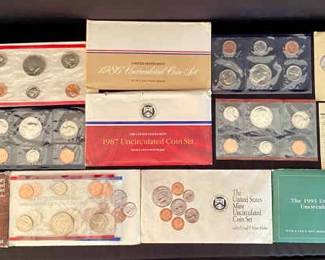 581 1980s 90s Uncirculated Proof Sets