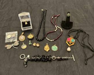 523 Unique Jewelry Assortment