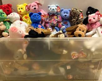 609 Beanie Babies Galore