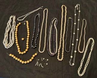 528 Pearls Galore