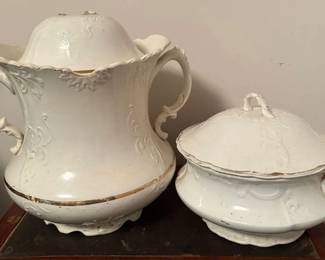 700 Vtg Porcelain Chambers