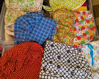 Adorable vintage bonnets!