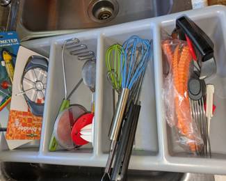 More kitchen utensils