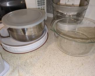Mixing bowls