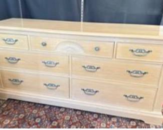 Barnhardt Dresser! Great Condition