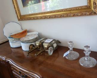 carriage  lights,  china,  small  crystal  decanters