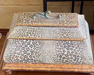 animal print remote holder box