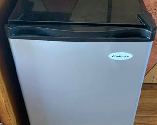 Chefmate small fridgefreezer