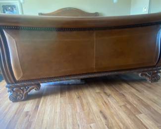 Sleigh bed footboard