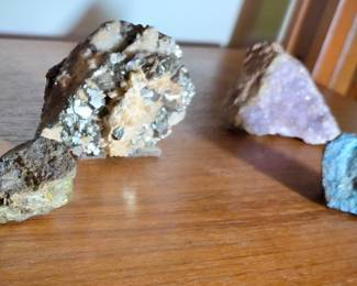 Crystal/Mineral Samples 