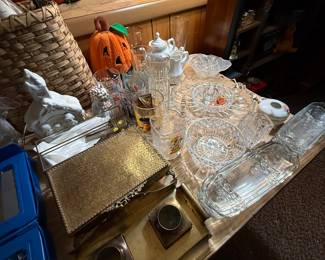 Glassware, collectibles