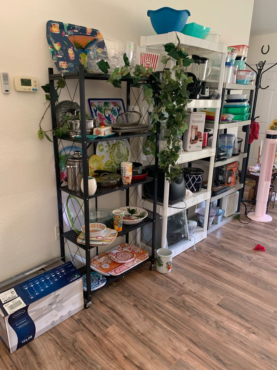 Kitchen cookware, small appliances etc 