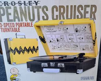  CHARLIE BROWN PEANUTS RECORD PLAYER