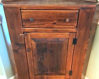 CORNER CABINET