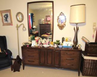 MCM Broyhill long dresser & mirror