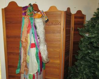 One of two room dividers