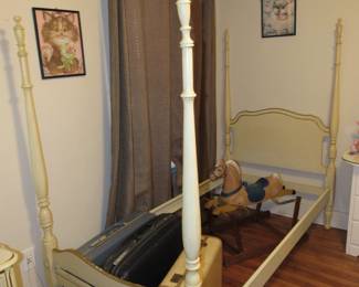 Vintage princess twin bed