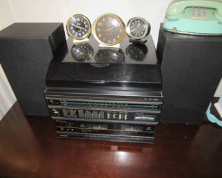 Montgomery Ward turntable, receiver & speaker set