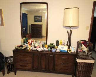 MCM Broyhill long dresser & mirror