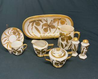 Stouffer fine China   6 cups and saucers