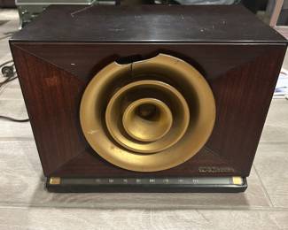 RCA Victor “Golden Throat” radio 1949