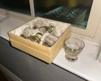 Set of 6 etched East German east Berlin small shot glasses 1973