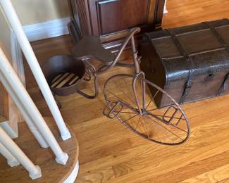 Decorative bike and chest 