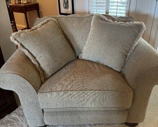Oversized chair