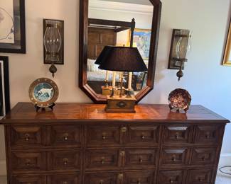 Henredon dresser and mirror