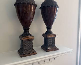 Pair vases
